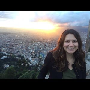 Meet your Posher, Caitlyn